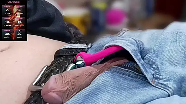 Snapshot of Boss5989 chatting on 03-16-26, 01:26 Boss5989 online show from 03-16-26, 01:26