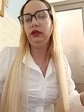 Mia RainX online show from 04-19-26, 02:11