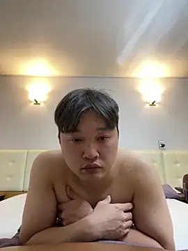 Snapshot of offwhite777 chatting on 02-19-25, 08:10 offwhite777 online show from 02-19-25, 08:10