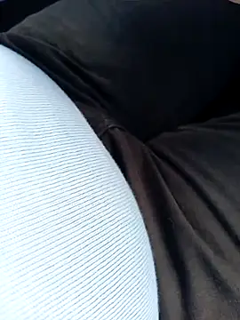 NAvoglia online show from 03-17-26, 01:47