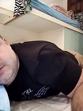 NAvoglia online show from 04-28-26, 03:06