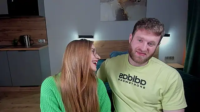 Enjoy everymoment  online show from 02-02-25, 08:41