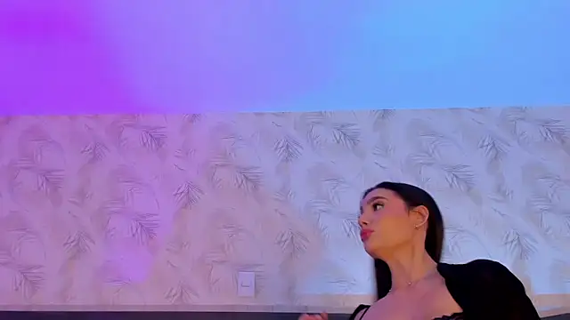 Alyssia Collins online show from 02-11-25, 02:24