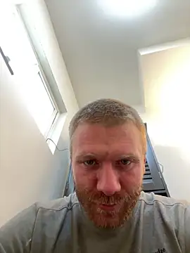 ohyeaitsme444 online show from 02-10-25, 04:58