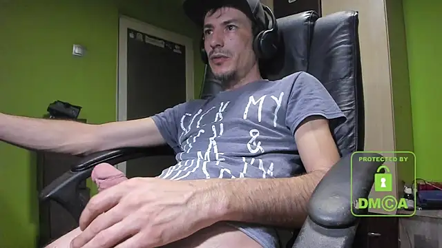 Snapshot of BigCumShoot chatting on 03-02-25, 04:50 BigCumShoot online show from 03-02-25, 04:50