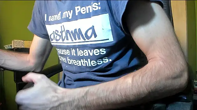 Snapshot of BigCumShoot chatting on 02-04-26, 09:37 BigCumShoot online show from 02-04-26, 09:37