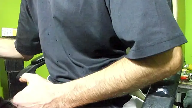 Snapshot of BigCumShoot chatting on 02-05-26, 07:24 BigCumShoot online show from 02-05-26, 07:24