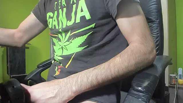 BigCumShoot online show from 04-18-26, 05:44