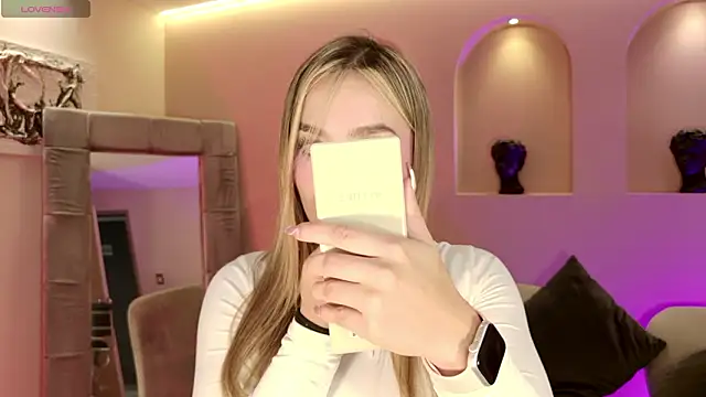 AmaiaHaywood online show from 02-03-26, 06:00