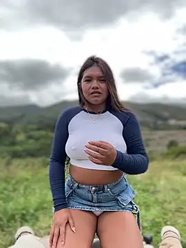 Snapshot of _Adharaa chatting on 09-10-25, 06:19 Adharaa online show from 09-10-25, 06:19