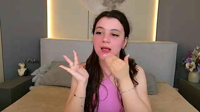 Pauline Heaven online show from 06-27-26, 05:34