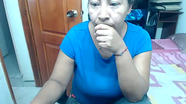 Snapshot of Siblleyx chatting on 01-31-25, 06:25 Siblleyx online show from 01-31-25, 06:25