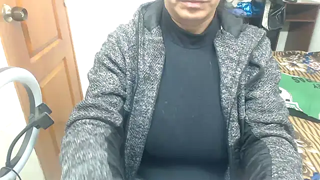 Snapshot of Siblleyx chatting on 02-14-25, 01:23 Siblleyx online show from 02-14-25, 01:23