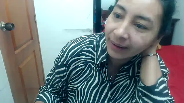 Snapshot of Siblleyx chatting on 03-04-25, 10:16 Siblleyx online show from 03-04-25, 10:16