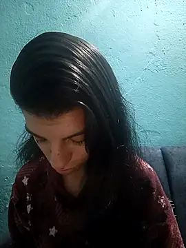 Snapshot of Ariell_Kieran chatting on 10-16-25, 05:19 Ariell Kieran online show from 10-16-25, 05:19