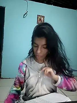 Snapshot of Ariell_Kieran chatting on 11-11-25, 08:03 Ariell Kieran online show from 11-11-25, 08:03