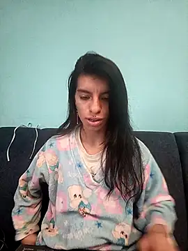 Snapshot of Ariell_Kieran chatting on 11-21-25, 08:51 Ariell Kieran online show from 11-21-25, 08:51