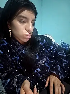 Snapshot of Ariell_Kieran chatting on 11-28-25, 03:20 Ariell Kieran online show from 11-28-25, 03:20