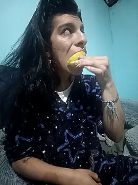 Snapshot of Ariell_Kieran chatting on 12-03-25, 02:52 Ariell Kieran online show from 12-03-25, 02:52