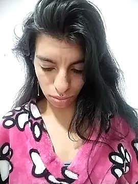 Snapshot of Ariell_Kieran chatting on 02-02-26, 08:57 Ariell Kieran online show from 02-02-26, 08:57