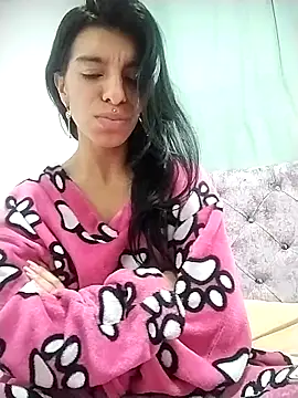 Snapshot of Ariell_Kieran chatting on 02-03-26, 06:40 Ariell Kieran online show from 02-03-26, 06:40