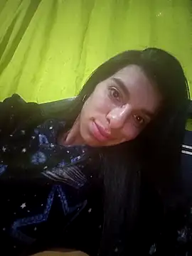 Snapshot of Ariell_Kieran chatting on 03-08-26, 03:32 Ariell Kieran online show from 03-08-26, 03:32