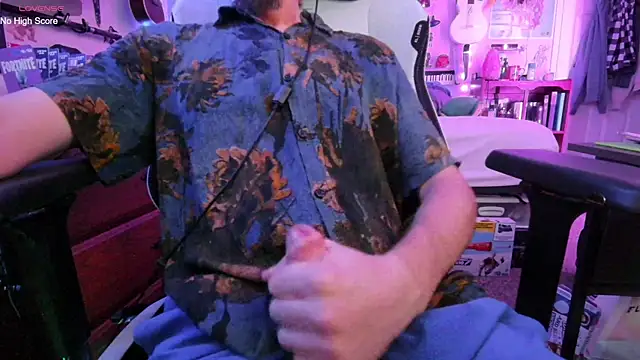 AaronSkeetman online show from 07-10-26, 06:50