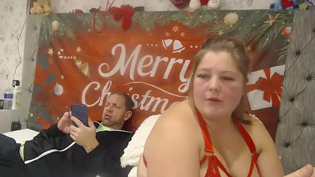 Snapshot of Lars-Lola chatting on 12-04-25, 08:17 Lars-Lola online show from 12-04-25, 08:17