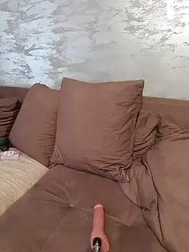 Snapshot of CannabisQueenn chatting on 02-25-26, 07:51 CannabisQueenn online show from 02-25-26, 07:51