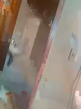 Snapshot of TayylorSexx chatting on 03-19-25, 04:25 TayylorSexx online show from 03-19-25, 04:25