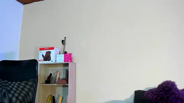 Violetta 0 online show from 02-25-26, 01:21