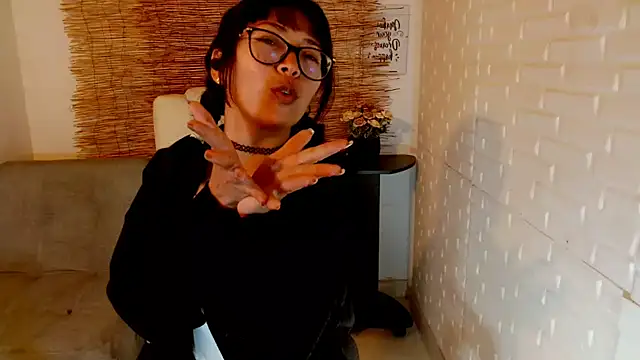 Snapshot of Luna_7_777 chatting on 03-19-25, 04:47 Luna 7 777 online show from 03-19-25, 04:47