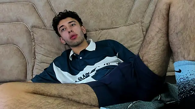 Snapshot of erickblaze_wm chatting on 02-06-25, 04:03 erickblaze wm online show from 02-06-25, 04:03