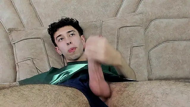 Snapshot of erickblaze_wm chatting on 02-12-25, 06:40 erickblaze wm online show from 02-12-25, 06:40