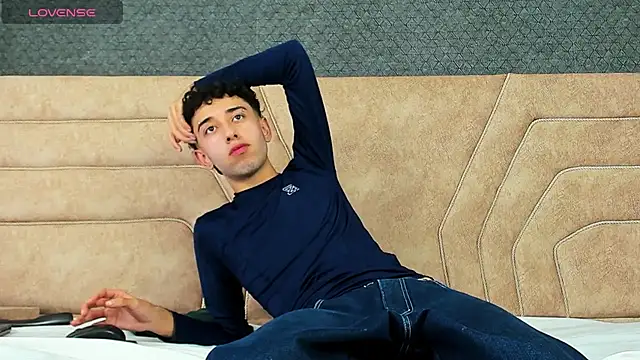 Snapshot of erickblaze_wm chatting on 02-20-25, 03:30 erickblaze wm online show from 02-20-25, 03:30