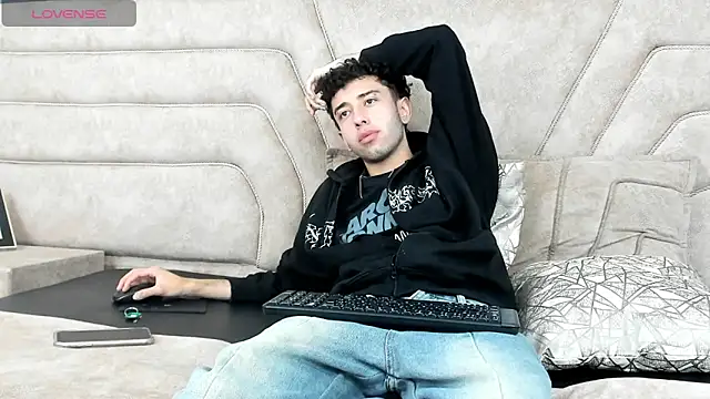 Snapshot of erickblaze_wm chatting on 03-07-25, 01:51 erickblaze wm online show from 03-07-25, 01:51