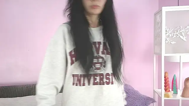 Snapshot of Hiyakasudere chatting on 11-17-25, 06:35 Hiyakasudere online show from 11-17-25, 06:35