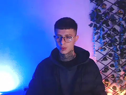 7 Saturno 7 online show from 03-07-25, 04:24