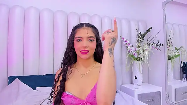 Snapshot of LilibetAndStrong chatting on 03-16-25, 11:25 LilibetAndStrong online show from 03-16-25, 11:25