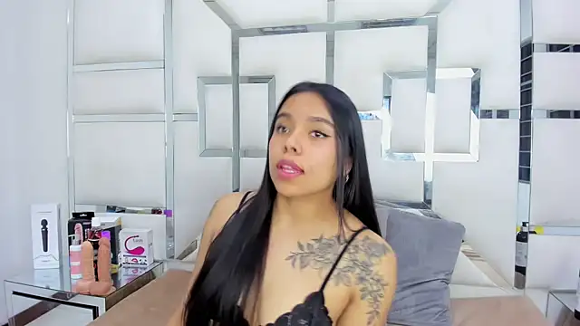 ZoeWan69 online show from 03-11-25, 06:41