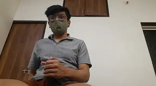 Snapshot of kk77102 chatting on 03-05-25, 06:23 kk77102 online show from 03-05-25, 06:23