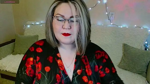 Vivien  wet online show from 02-02-25, 07:57