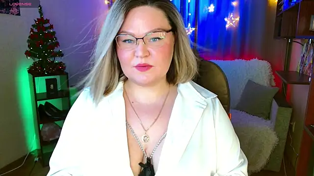 Vivien  wet online show from 12-20-25, 04:03