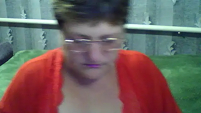 Snapshot of ElzaJewel chatting on 09-12-25, 06:41 ElzaJewel online show from 09-12-25, 06:41