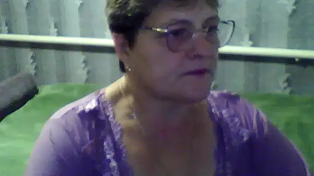 Snapshot of ElzaJewel chatting on 10-04-25, 06:06 ElzaJewel online show from 10-04-25, 06:06