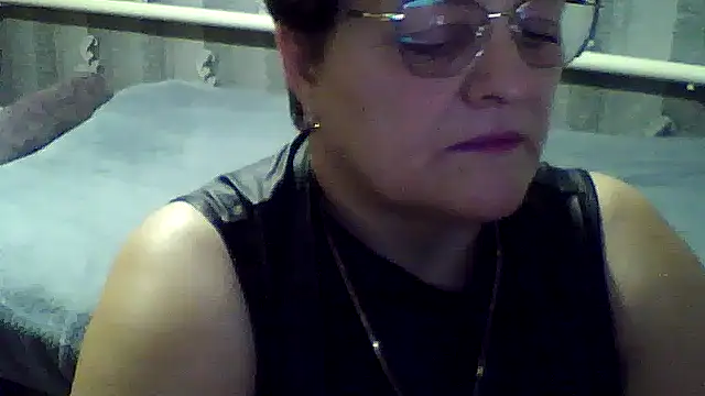 Snapshot of ElzaJewel chatting on 11-14-25, 07:12 ElzaJewel online show from 11-14-25, 07:12