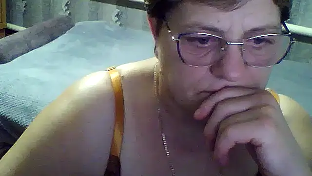 Snapshot of ElzaJewel chatting on 11-17-25, 11:10 ElzaJewel online show from 11-17-25, 11:10