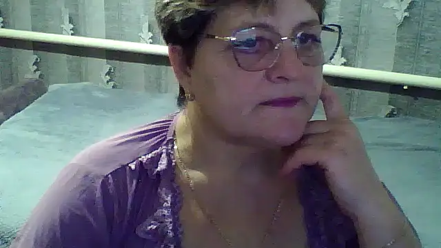 Snapshot of ElzaJewel chatting on 11-18-25, 05:28 ElzaJewel online show from 11-18-25, 05:28