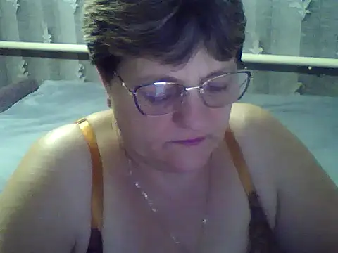 Snapshot of ElzaJewel chatting on 12-01-25, 08:25 ElzaJewel online show from 12-01-25, 08:25