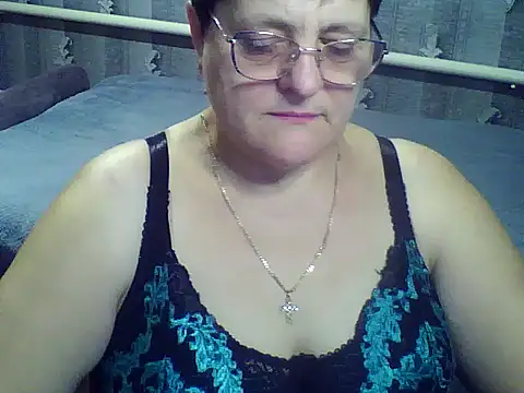 Snapshot of ElzaJewel chatting on 12-19-25, 08:16 ElzaJewel online show from 12-19-25, 08:16